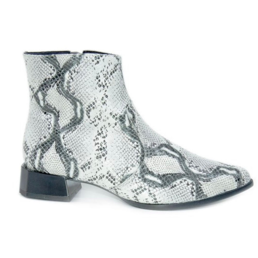 Leather Snake Print Chelsea Boots - Julia & Santos